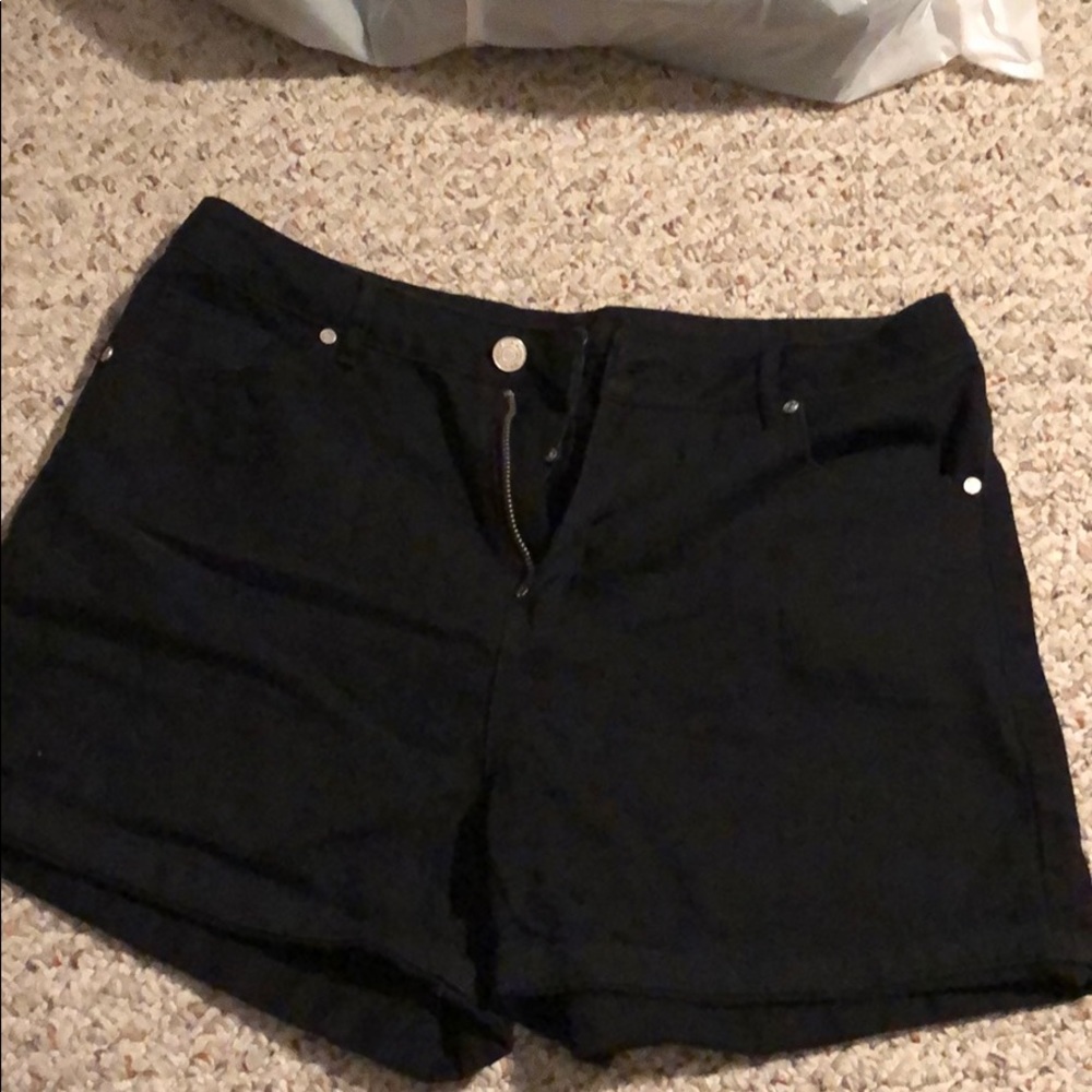 NWT Missguided shorts